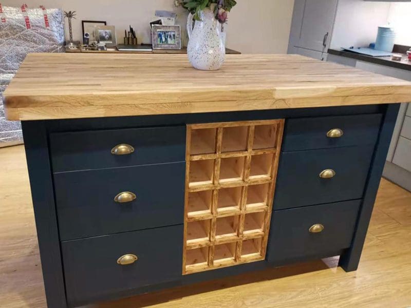 Large kitchen island with wine rack Large kitchen island with wine rack
